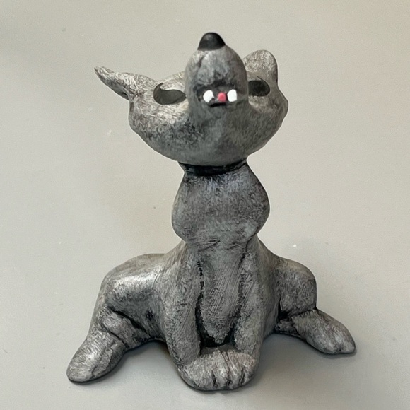 Amusing coyote/wolf figurine in excellent condition - Picture 2 of 7